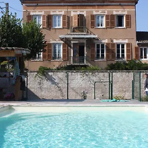 Le Clos Des Tanneurs Bed & Breakfast Taponas